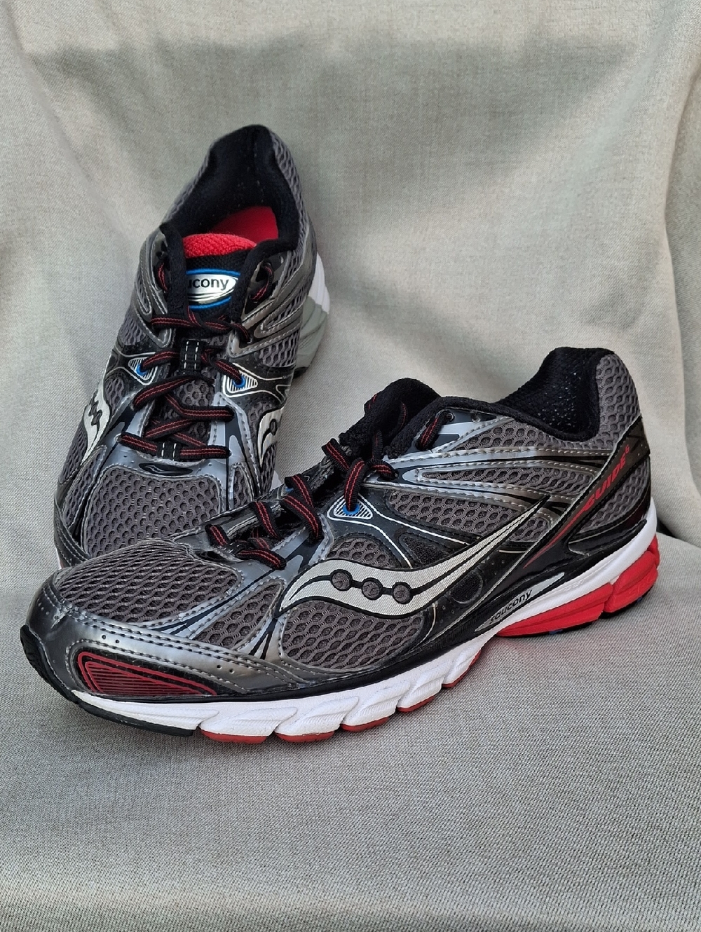 Saucony Guide 6 Stability Running Shoes Men’s 9.5 Gray Red Y2K